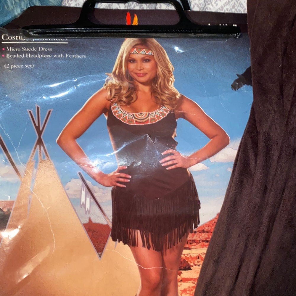 Pocahottie Costume